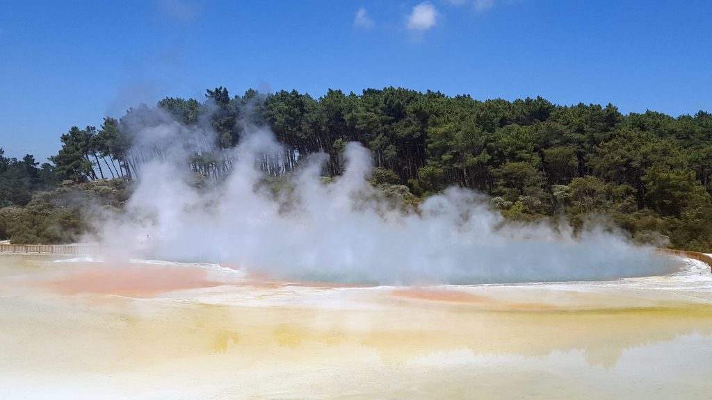 Champagne Pool